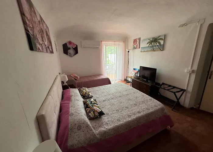 Apartment La Terrazza Di Alta - Relax Nel Borgo Ligure Ameglia