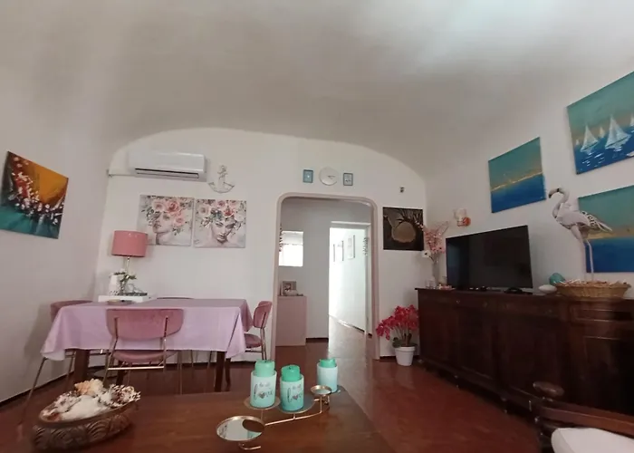 Apartment La Terrazza Di Alta - Relax Nel Borgo Ligure Ameglia